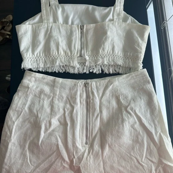 ISLAND GYPSY- White Resort Set - Picture 2 of 3